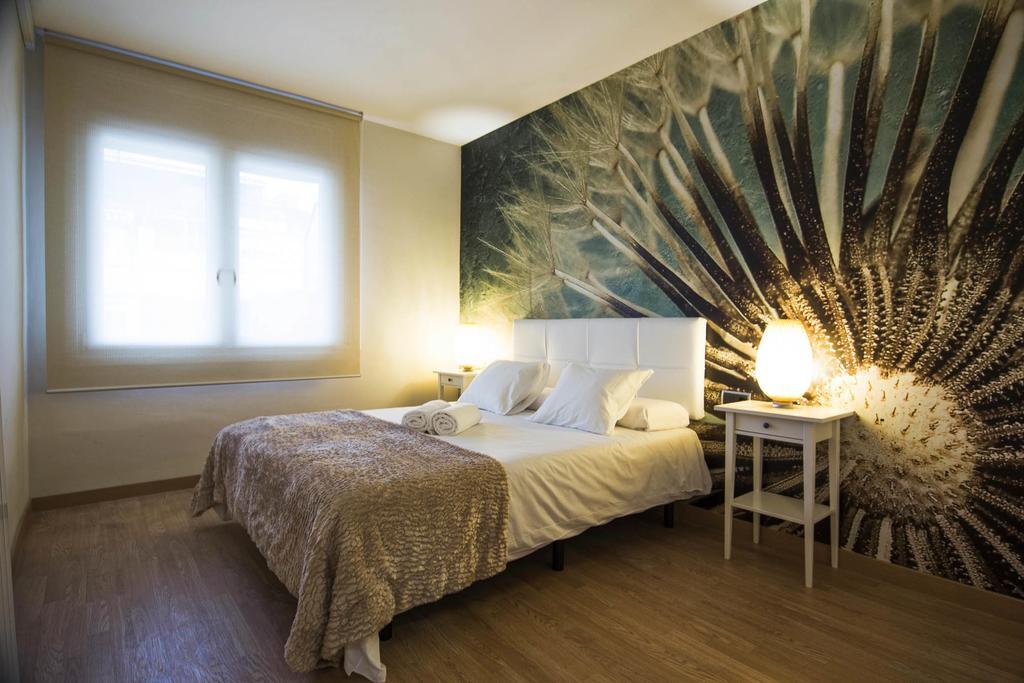Art House Fira Apartments Барселона Екстер'єр фото